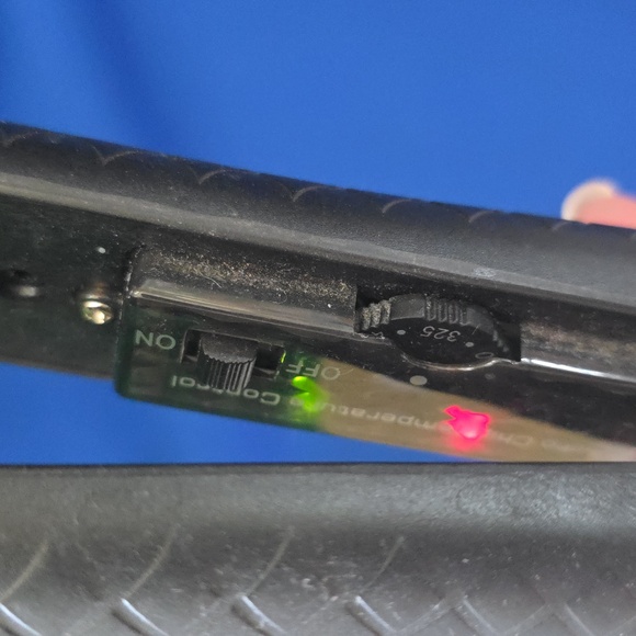 NIB ISO Professional Super Spectrum Pro Ceramic Ionic Hair Straightener - Black - Picture 11 of 12